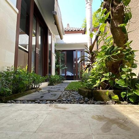 Bali Senia Villa Sanur Exteriör bild